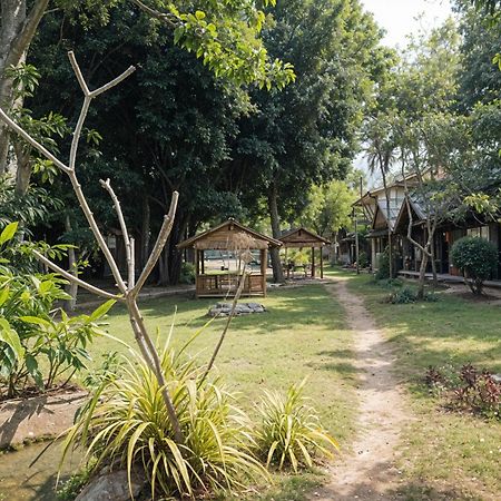 A Little Bungalows By Beach Amphoe Koksamui Exterior foto